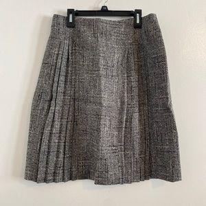 Anne Klein gray and black tweed skirt